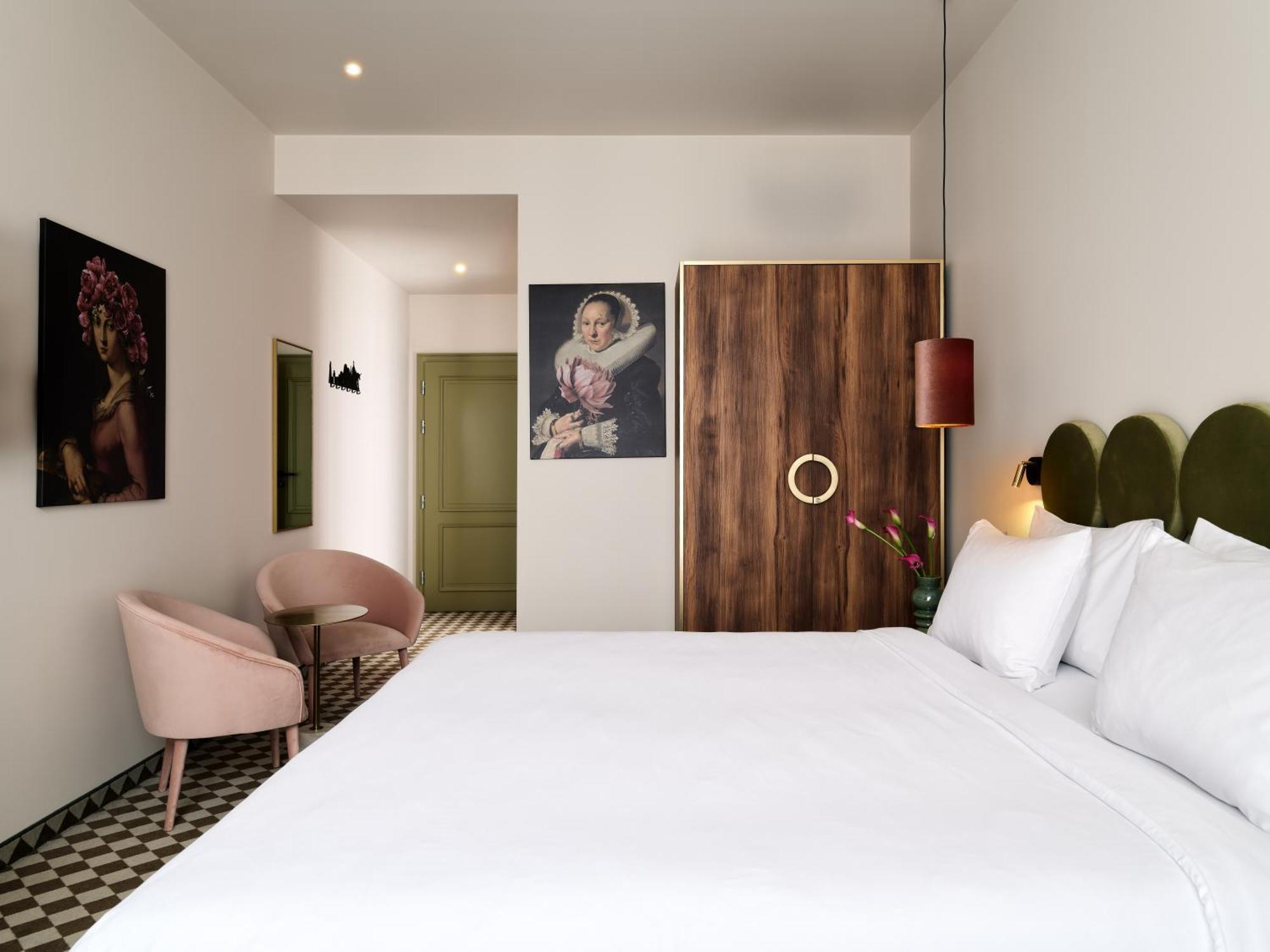 Hotel Pietryna 罗兹 外观 照片